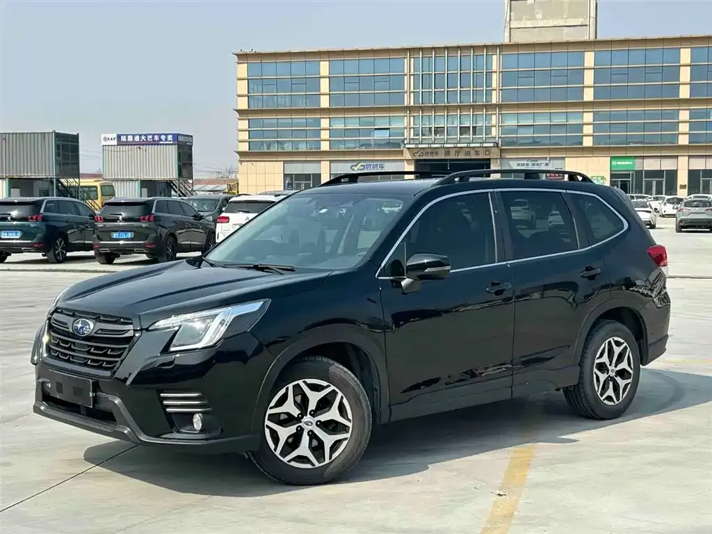 Subaru Forester — фото 1