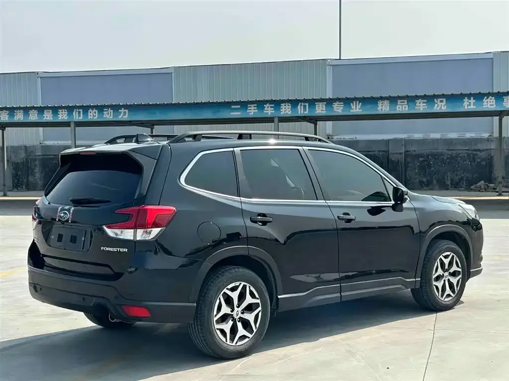 Subaru Forester — фото 3
