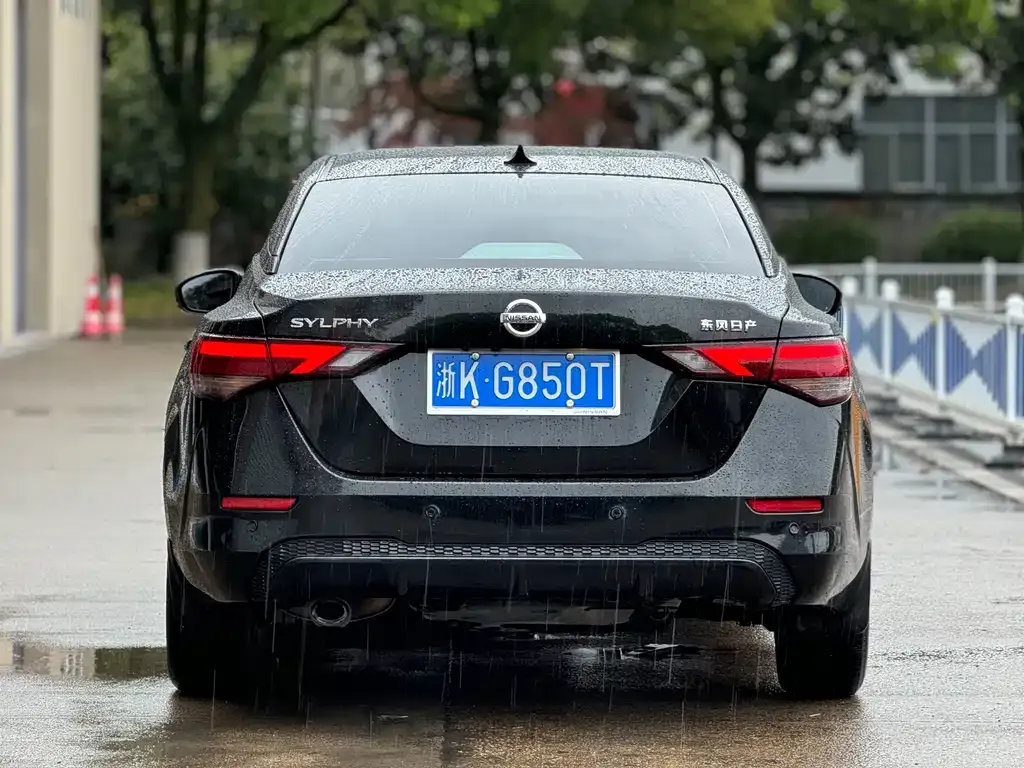 Nissan Sylphy 2022 из CN, фото 2