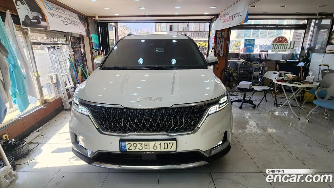 Kia Carnival — фото 10