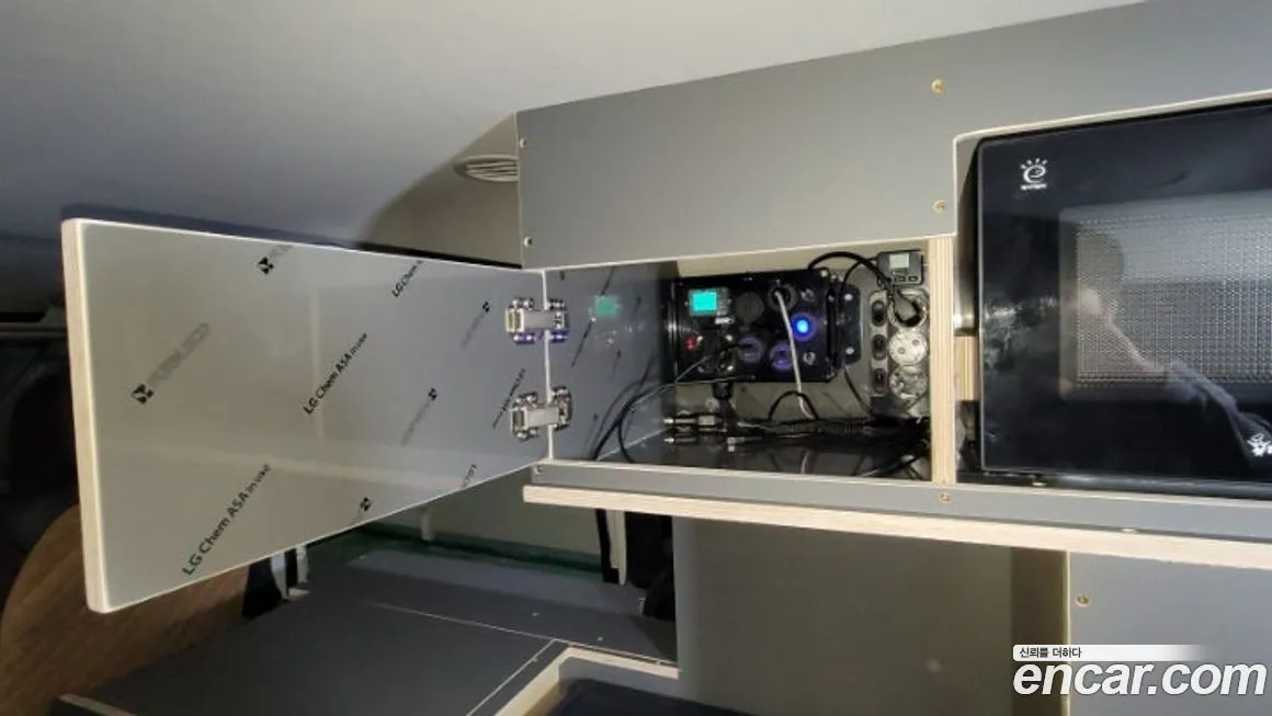 Hyundai Staria — фото 3