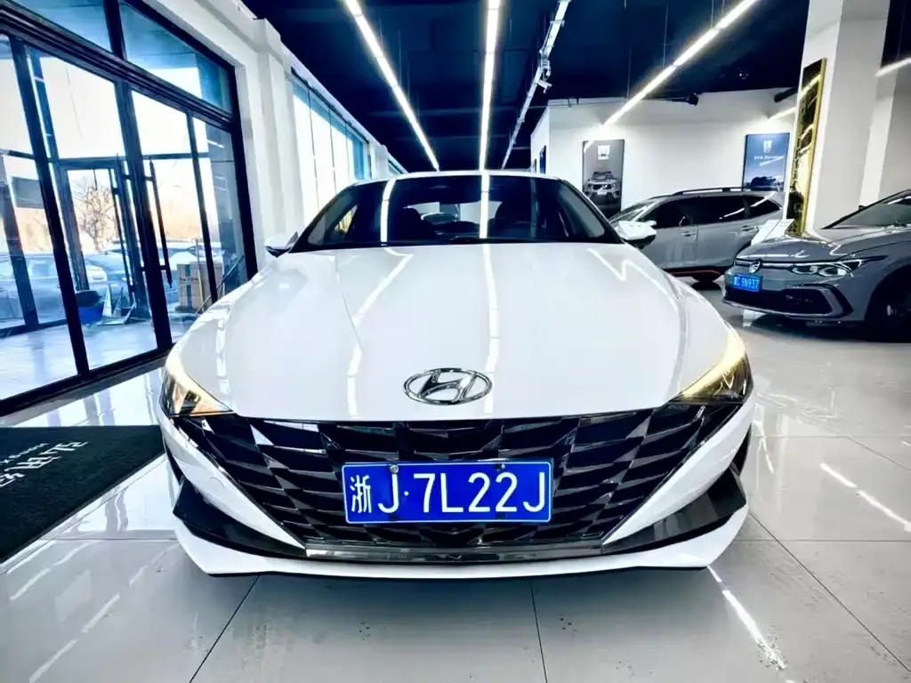 Hyundai Elantra 2021 из CN, фото 2