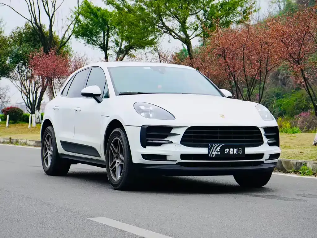 Porsche Macan — фото 1