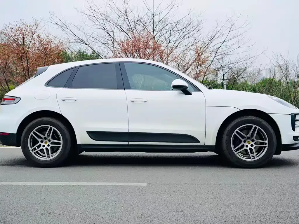 Porsche Macan — фото 6