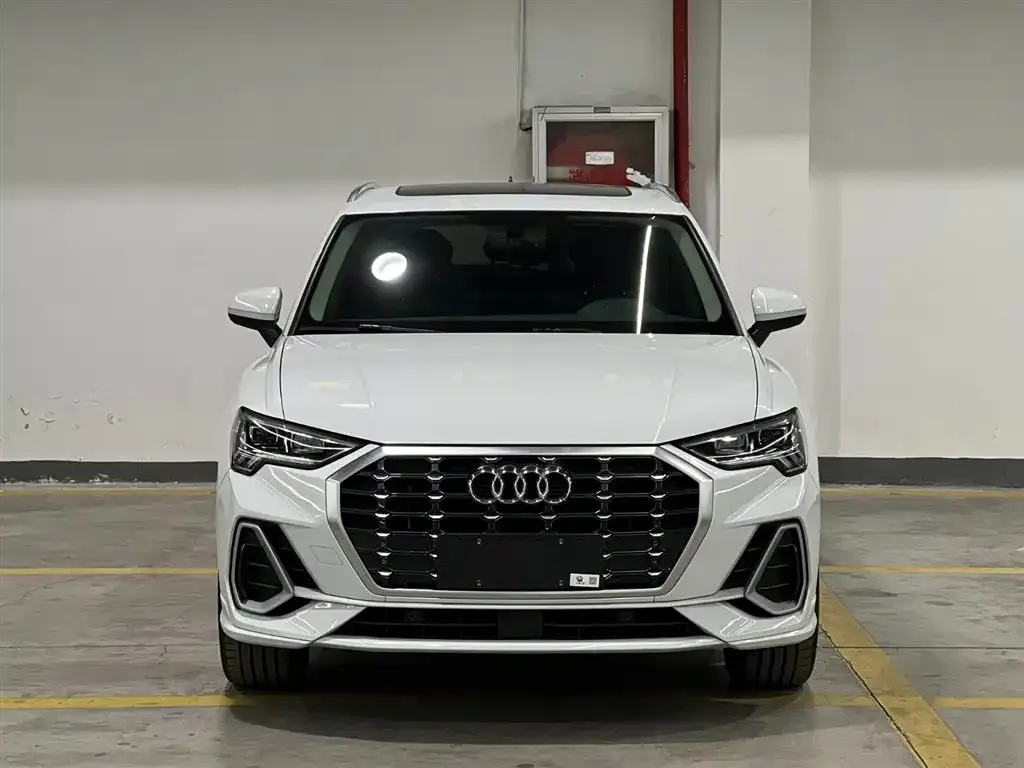Audi Q3 — фото 4