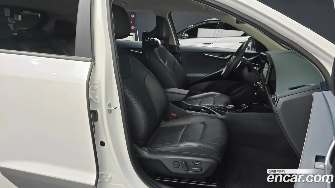 Kia Niro 2023 из KR, фото 4