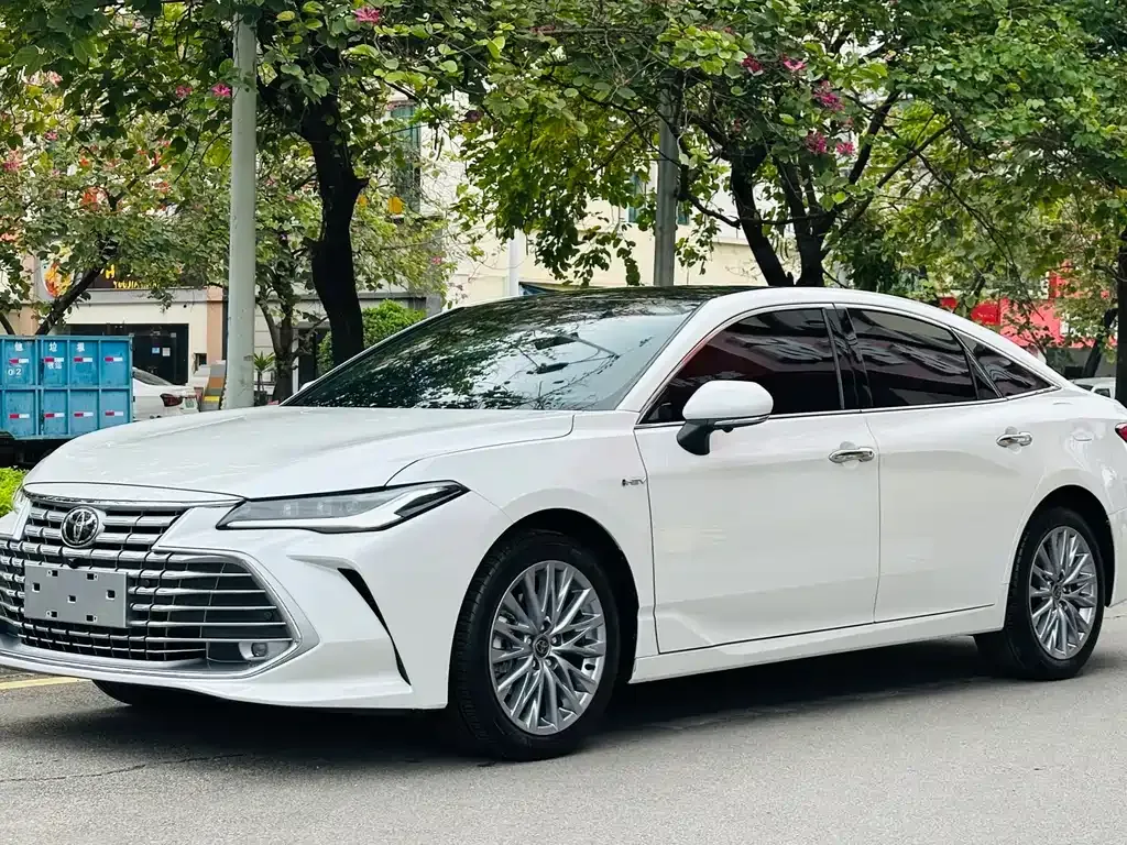 Toyota Avalon 2025 из CN, фото 1