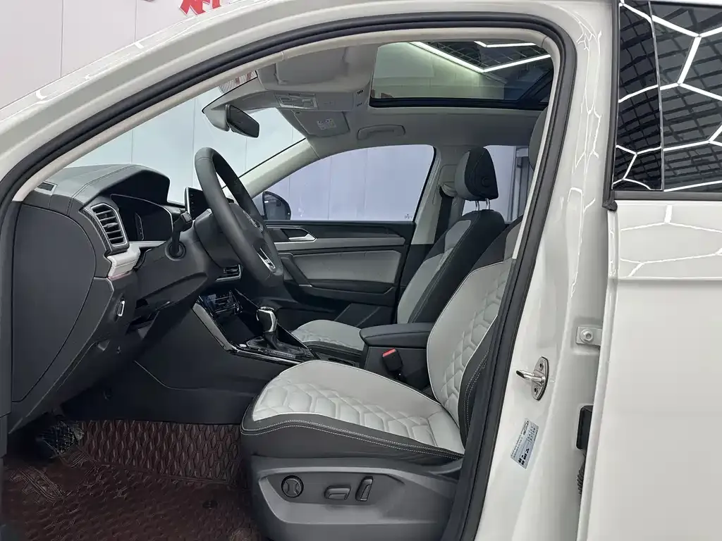 Volkswagen Tayron 2023 из CN, фото 7