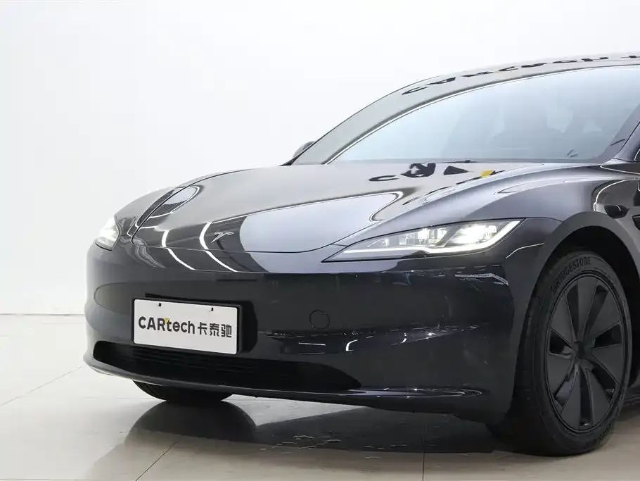 Tesla Model 3 — фото 3