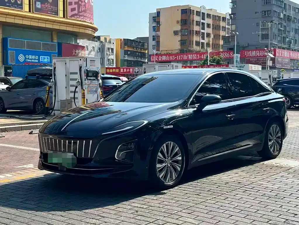 Hongqi E-QM5 — фото 1