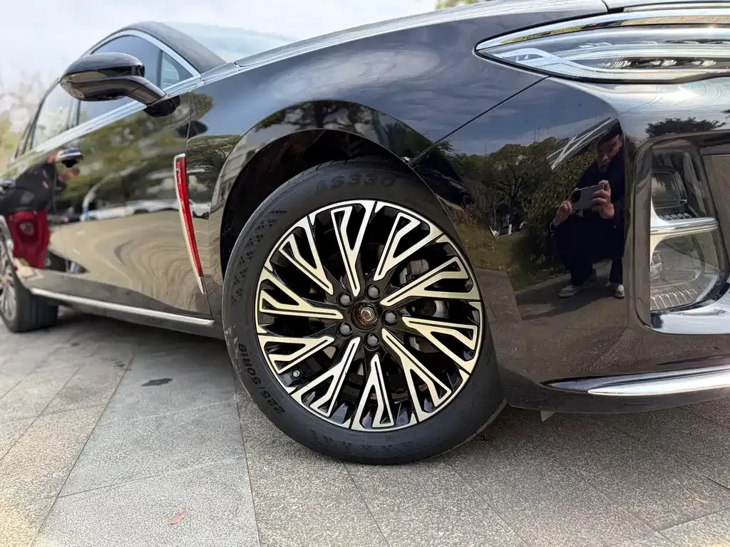 Hongqi H5 2024 из CN, фото 10