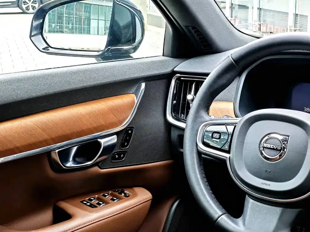 Volvo S90 2024 из CN, фото 7