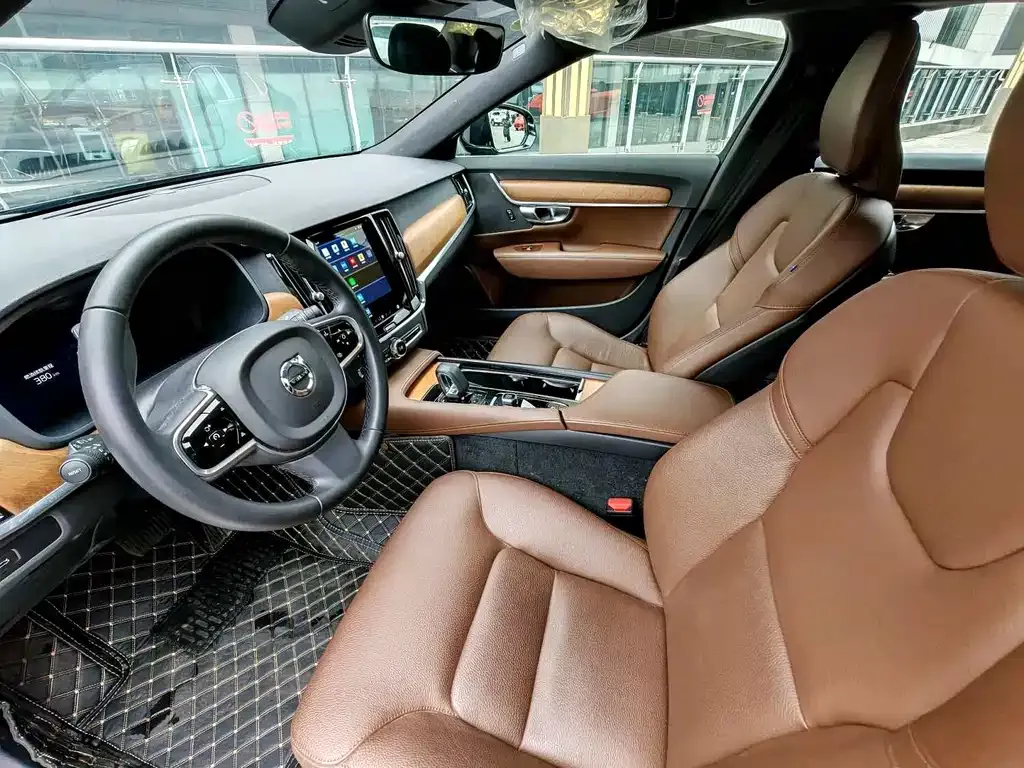 Volvo S90 2024 из CN, фото 9