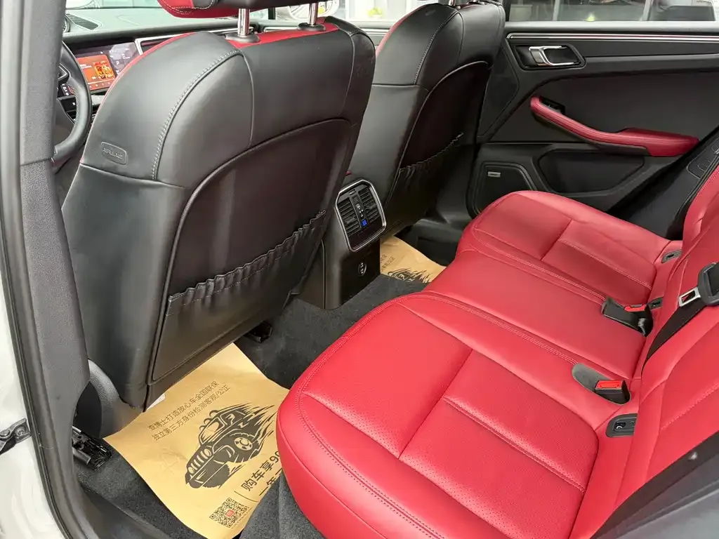 Porsche Macan 2023 из CN, фото 3