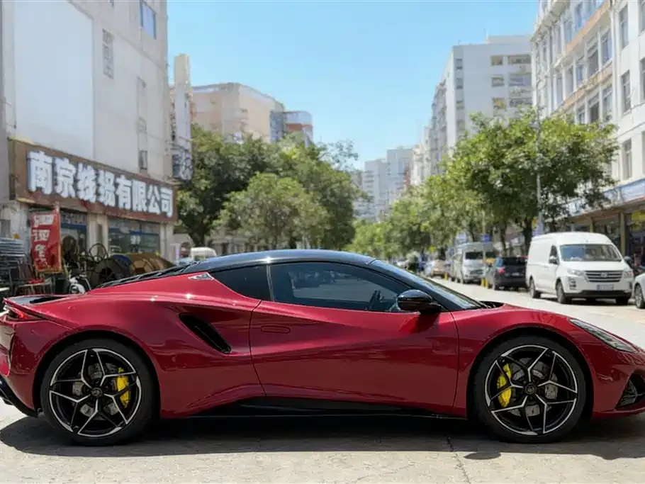 Lotus Emira 2023 из CN, фото 9