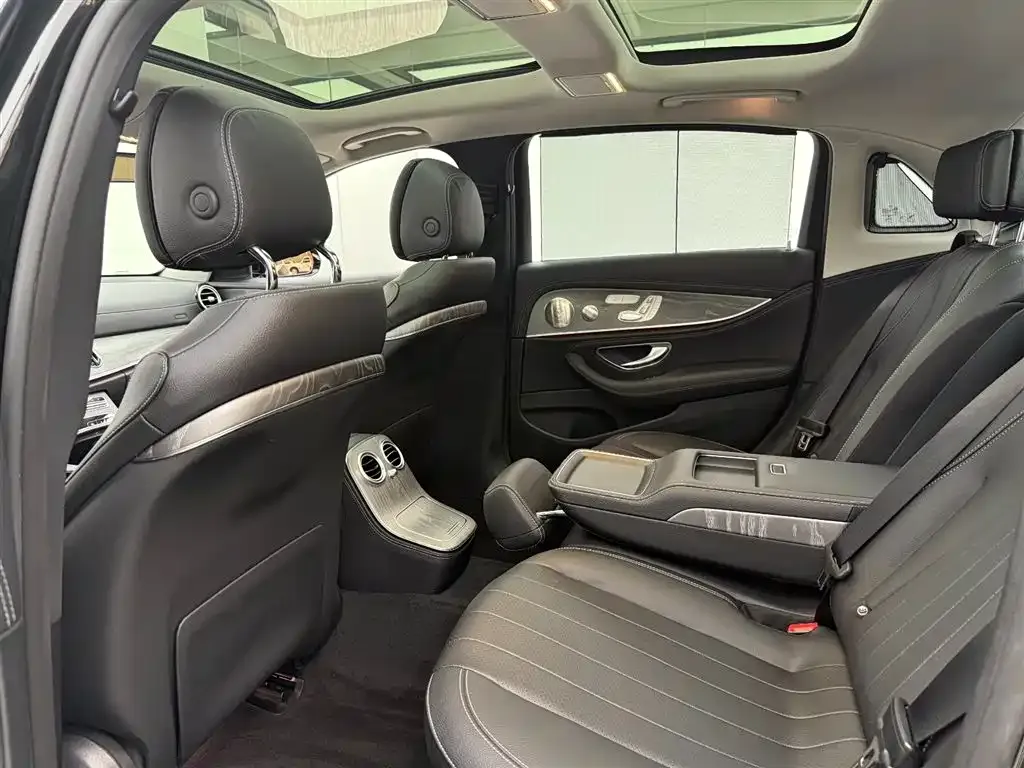 Mercedes-Benz E-Class 2021 из CN, фото 2