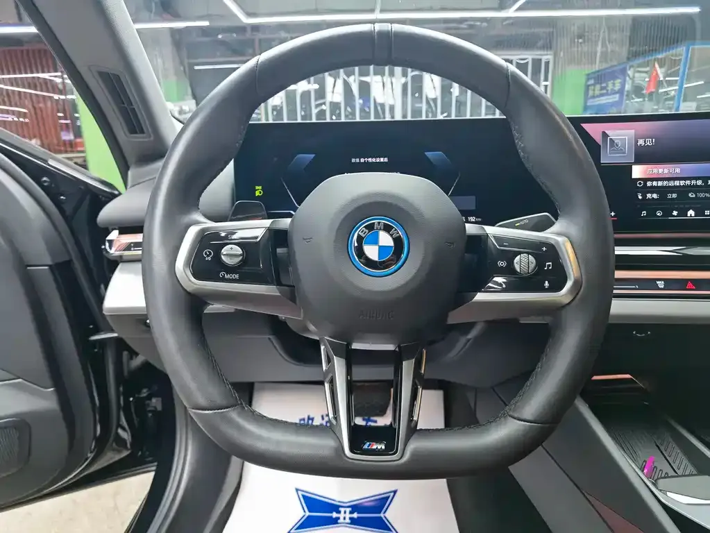BMW i5 2025 из CN, фото 2