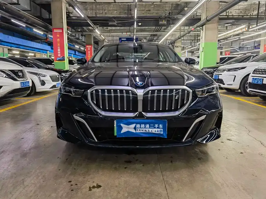 BMW i5 2025 из CN, фото 7