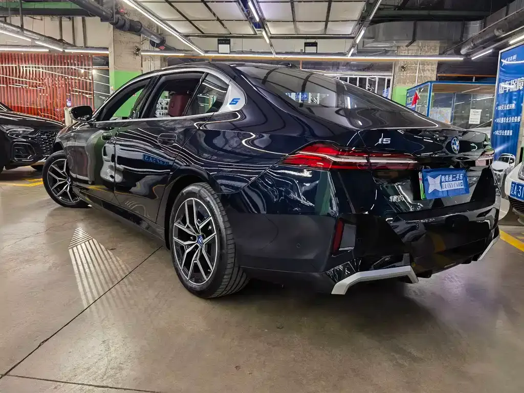 BMW i5 2025 из CN, фото 9