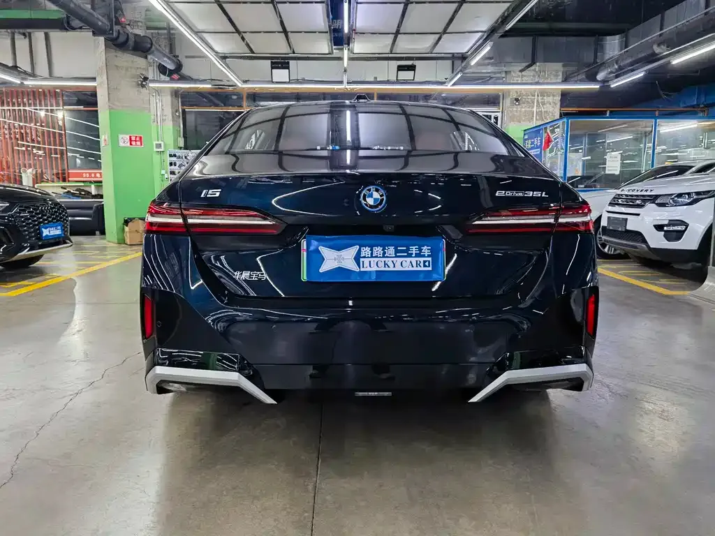 BMW i5 2025 из CN, фото 4