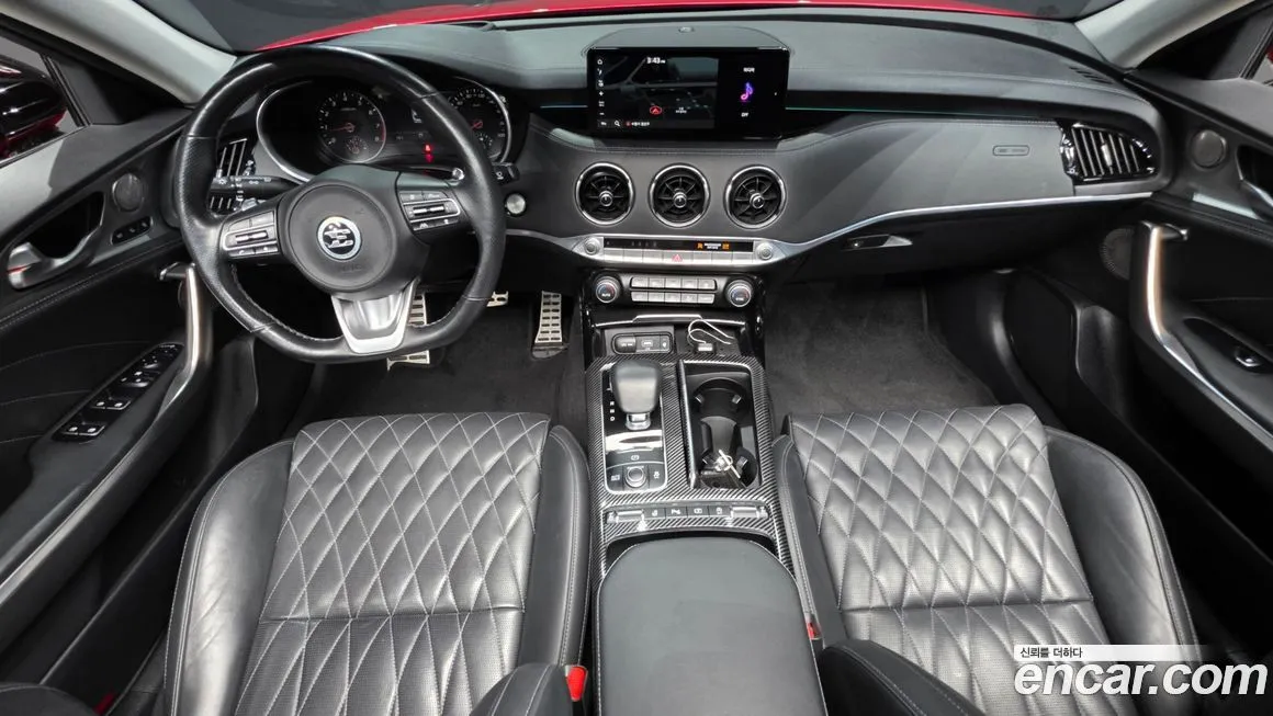 Kia Stinger — фото 10