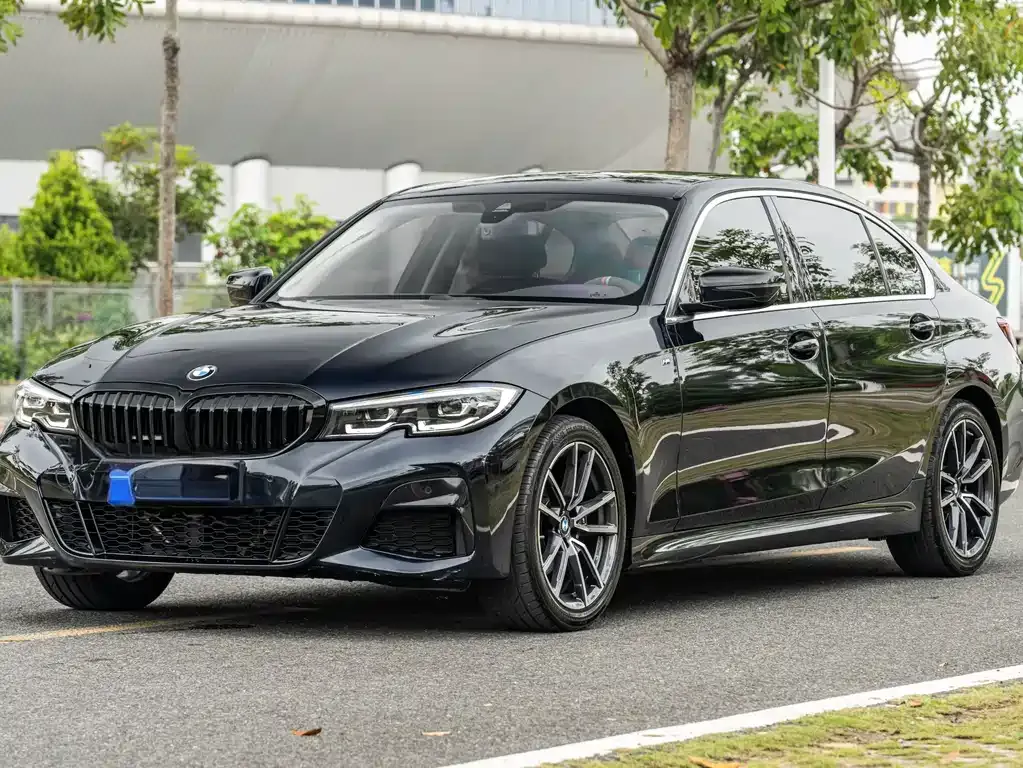 BMW 3 Series — фото 1