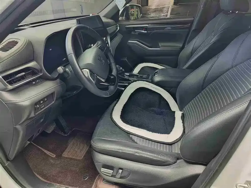 Toyota Crown Kluger 2022 из CN, фото 9
