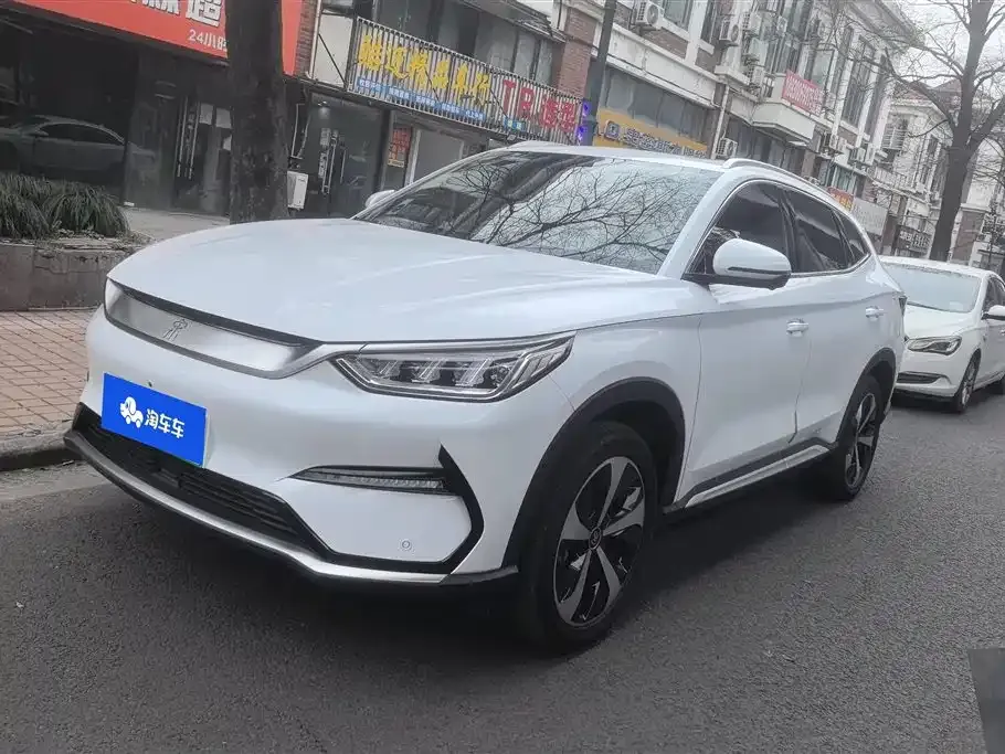 BYD PLUS New Energy — фото 1