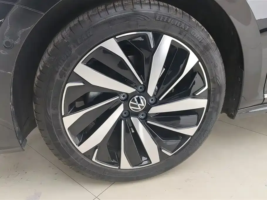 Volkswagen Passat — фото 3