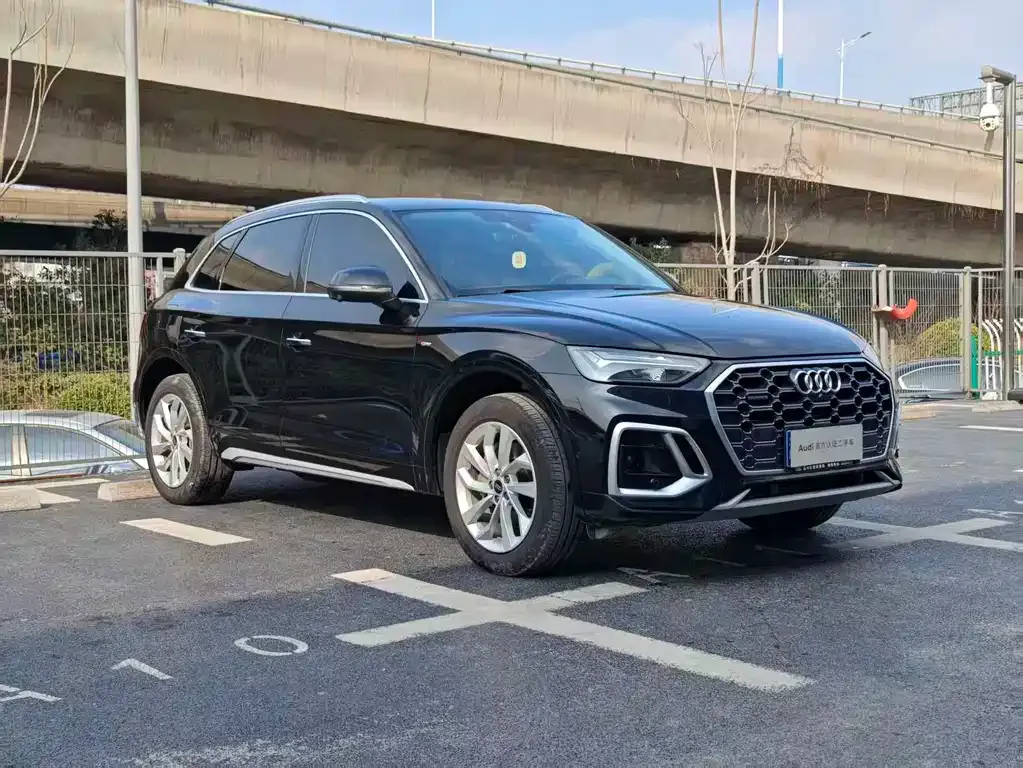 Audi Q5L 2022 из CN, фото 5