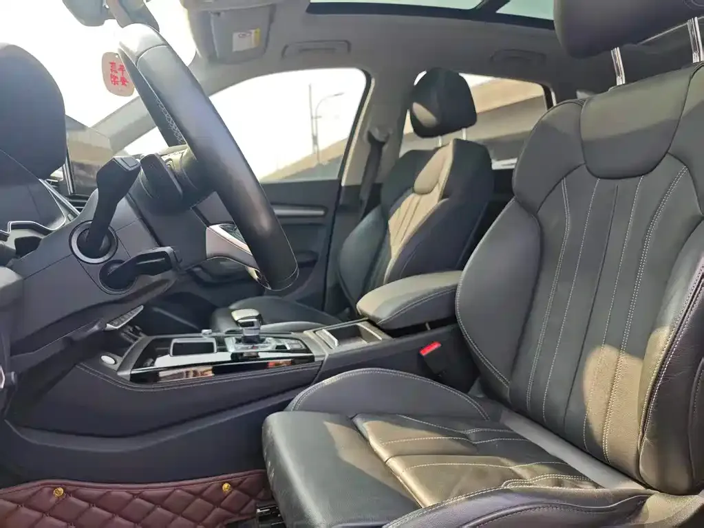 Audi Q5L 2022 из CN, фото 3