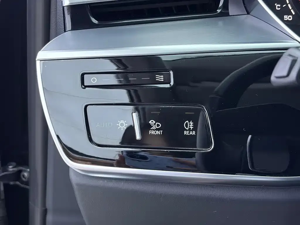 Audi A8 — фото 2
