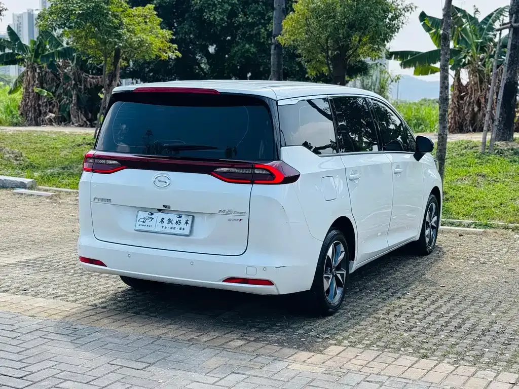 GAC Motor Trumpchi M6 — фото 4