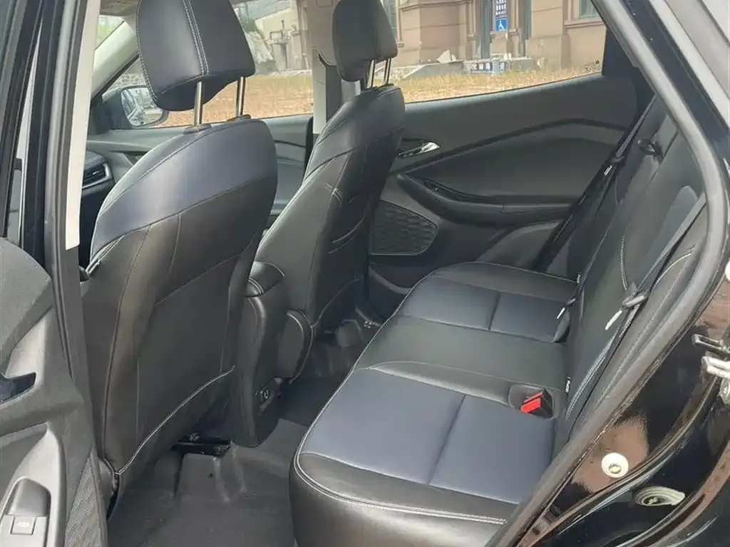 Chevrolet Trax 2022 из CN, фото 3
