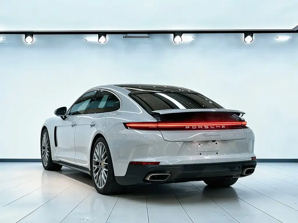 Porsche Panamera — фото 4