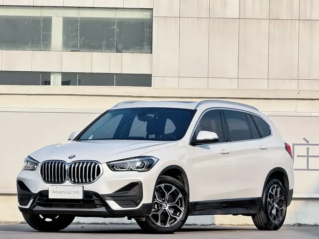 BMW X1 — фото 1