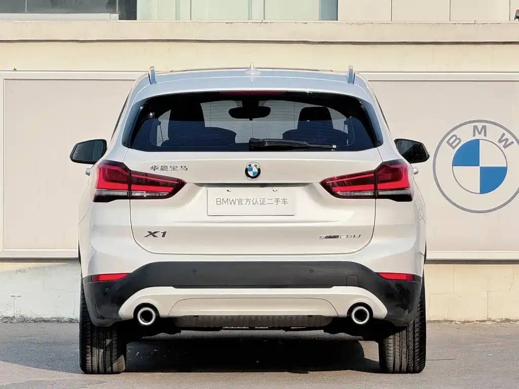 BMW X1 — фото 2