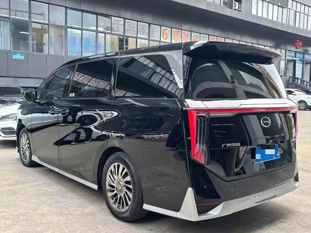 GAC Motor Trumpchi M8 — фото 4