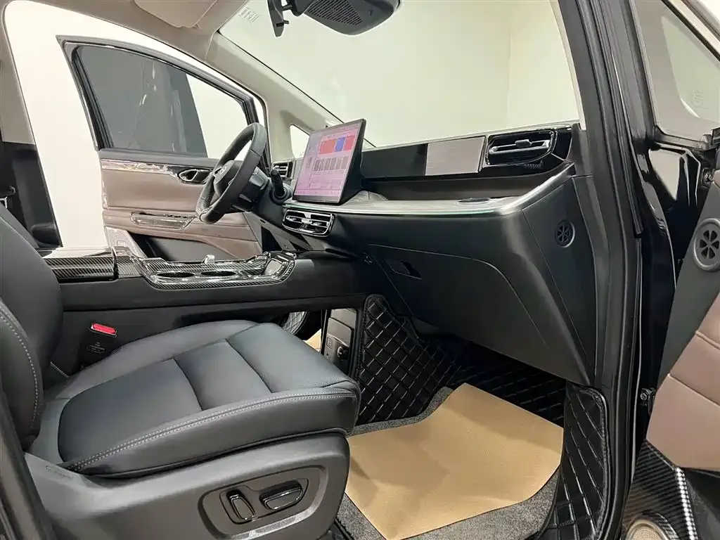 GAC Motor E8 Hybrid 2024 из CN, фото 9