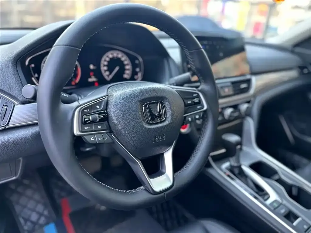 Honda Accord — фото 6