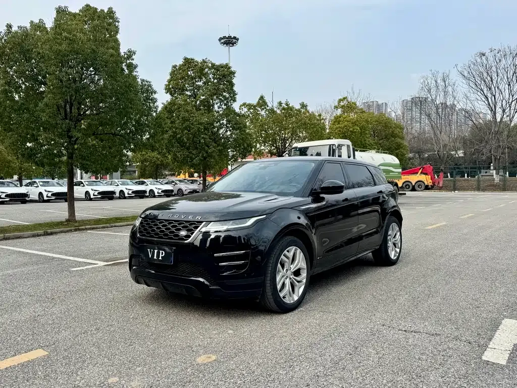 Land Rover Evoque — фото 1