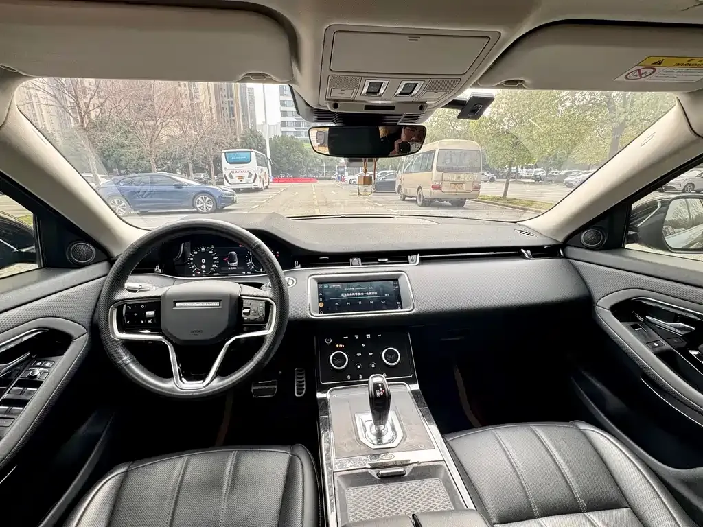 Land Rover Evoque — фото 3