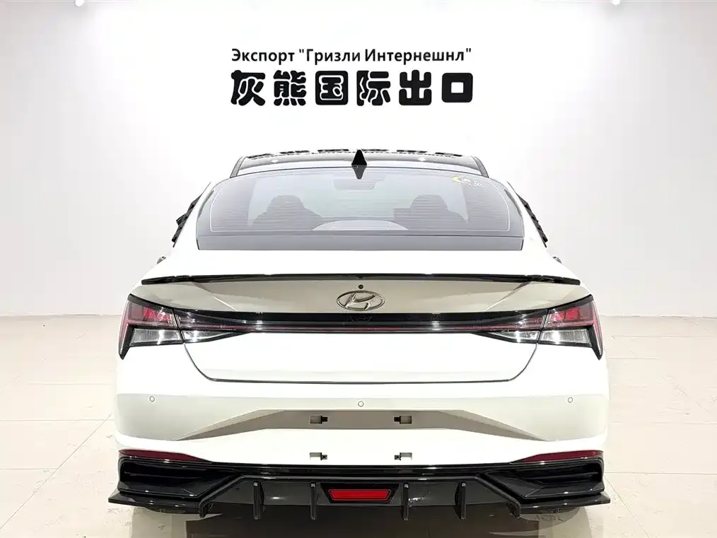 Hyundai Elantra — фото 8