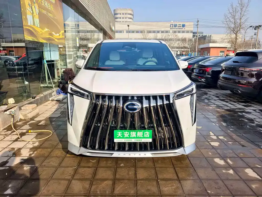 GAC Motor Trumpchi M8 — фото 9