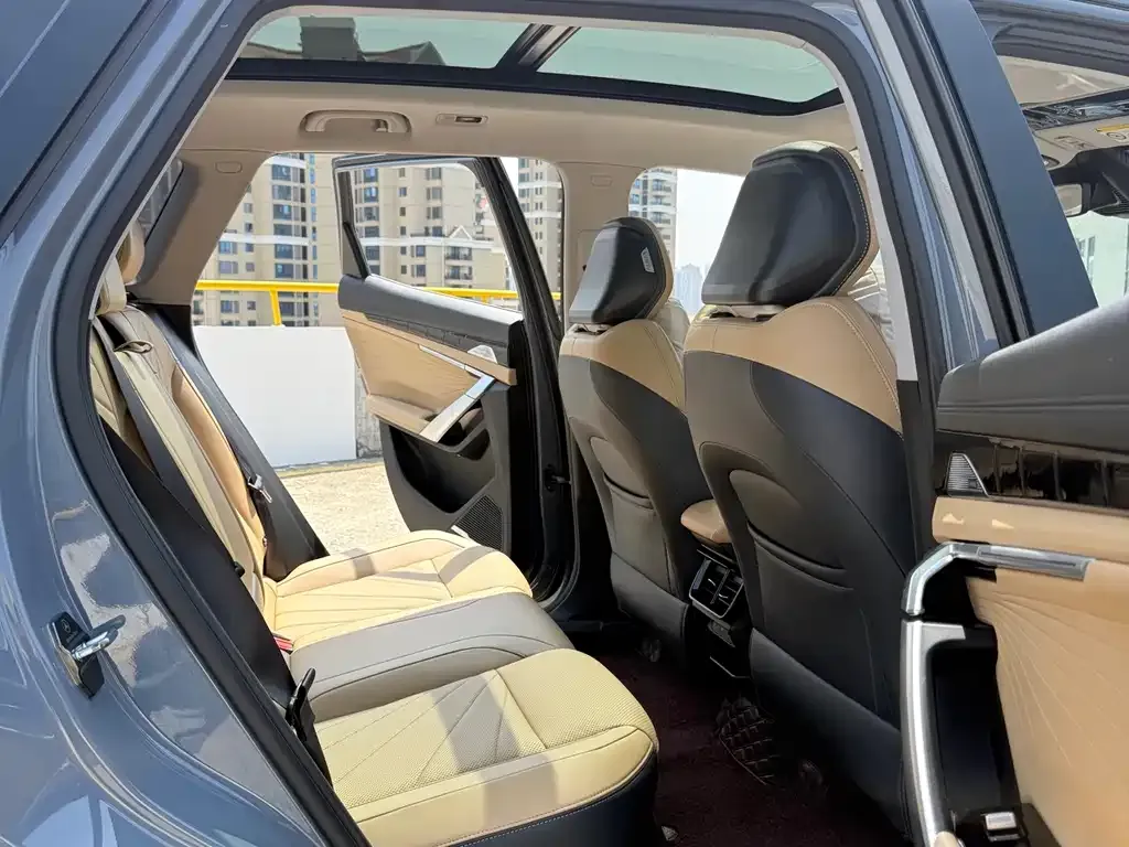Geely Boyue L 2023 из CN, фото 6