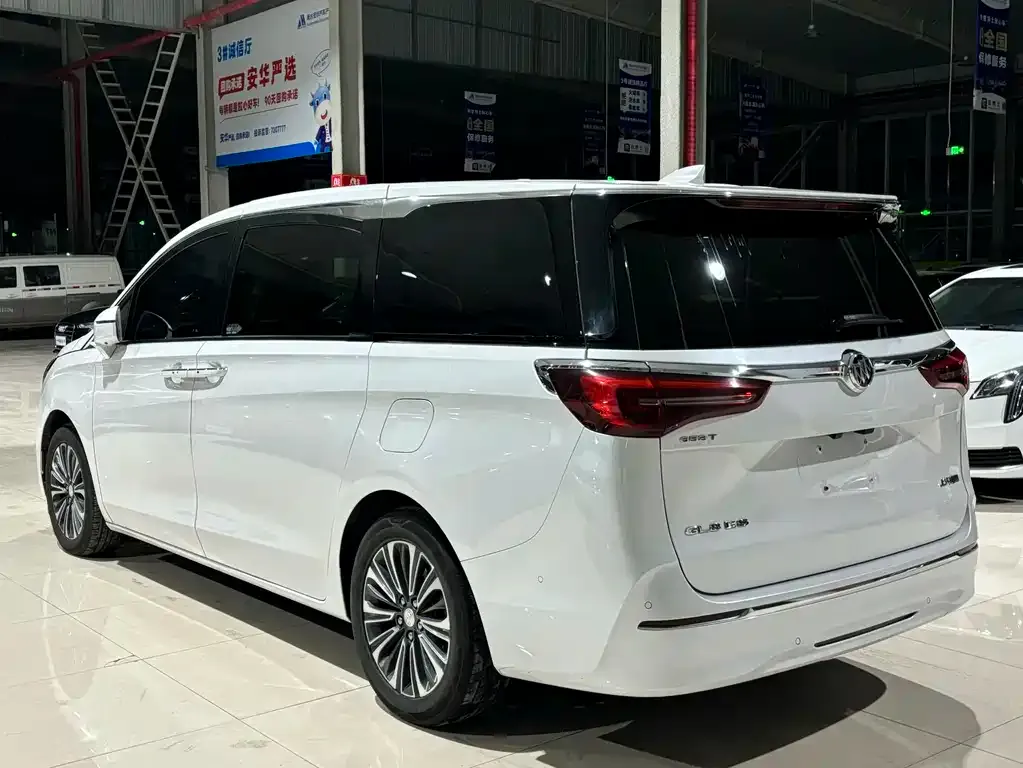 Buick GL8 2022 из CN, фото 8