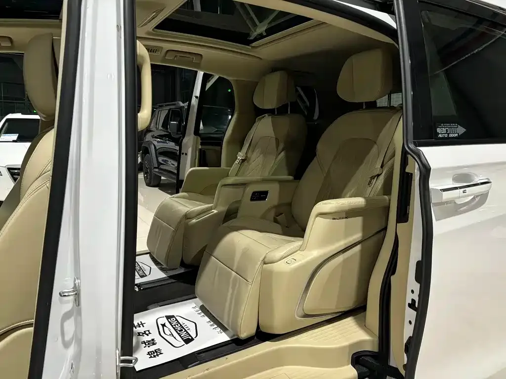 Buick GL8 2022 из CN, фото 5