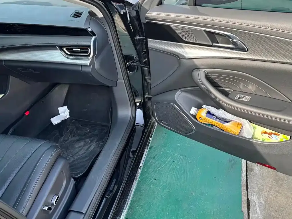 Hongqi H5 2023 из CN, фото 2