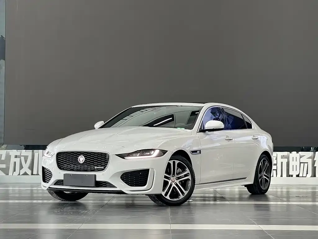 Jaguar XEL — фото 1