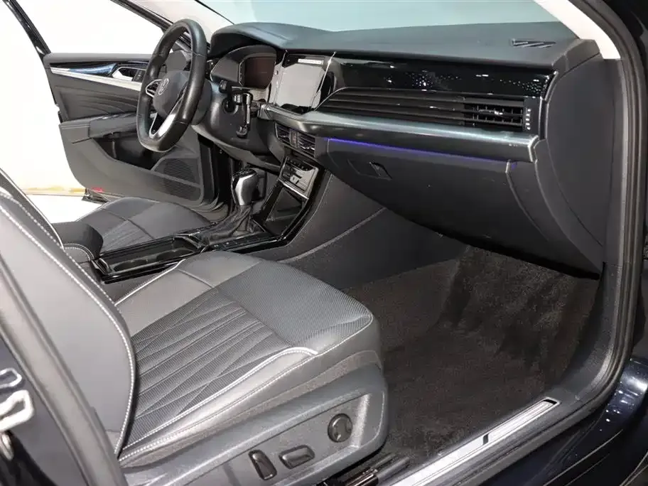 Volkswagen Passat — фото 7